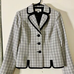 Le Suit Black and White Checkered Blazer